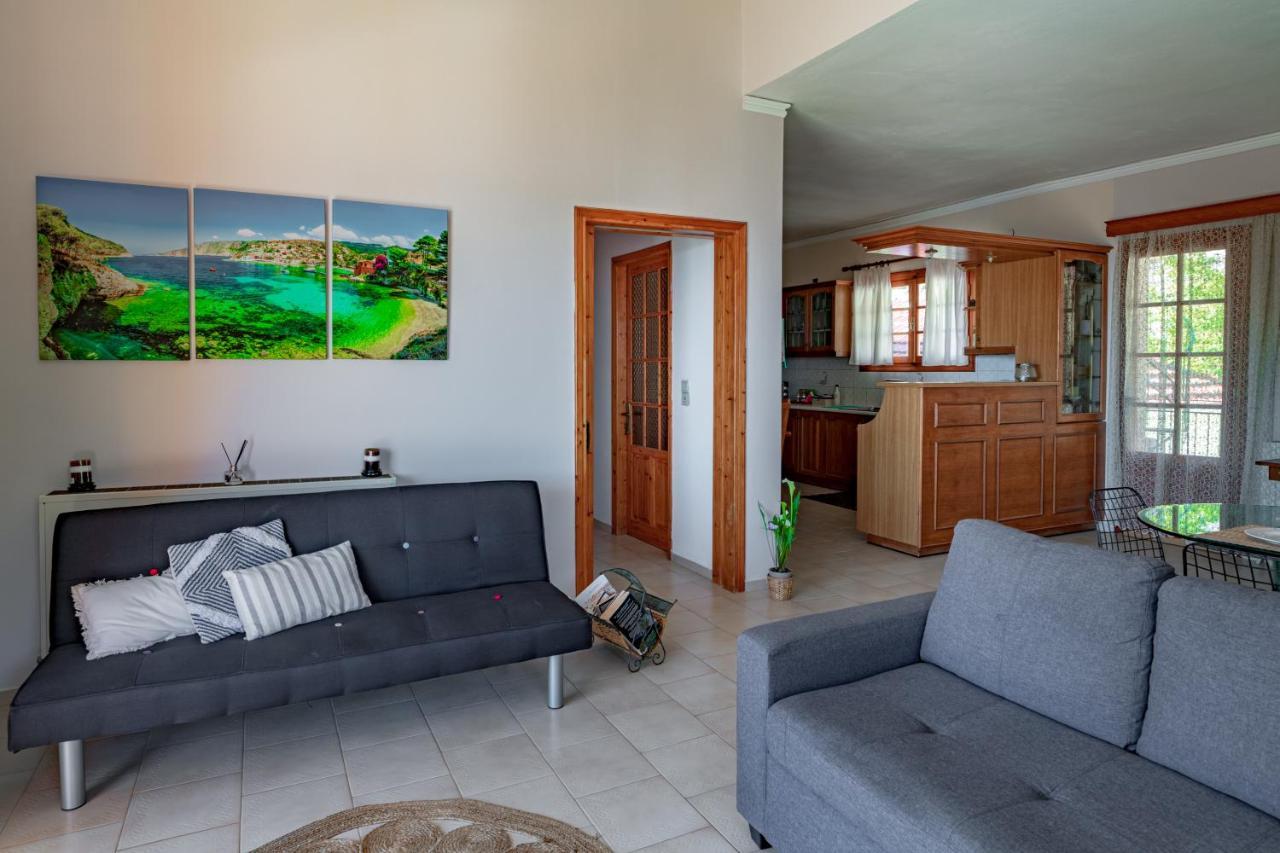 Golden Flower'S Apartment Poros  Zewnętrze zdjęcie