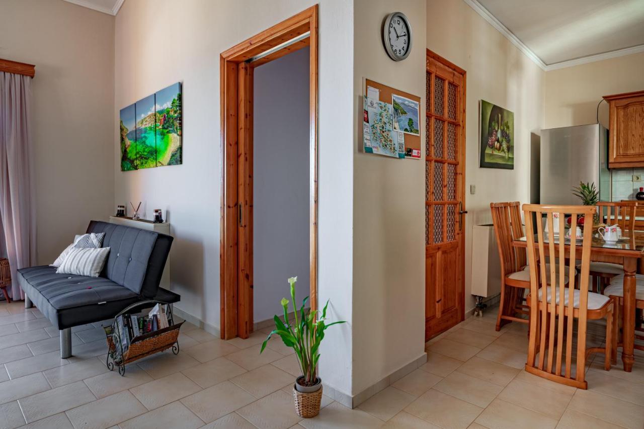 Golden Flower'S Apartment Poros  Zewnętrze zdjęcie