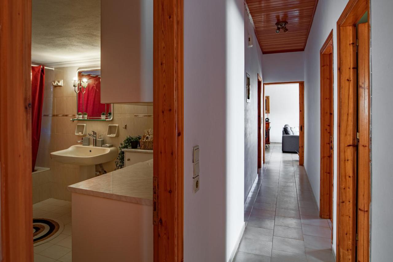 Golden Flower'S Apartment Poros  Zewnętrze zdjęcie