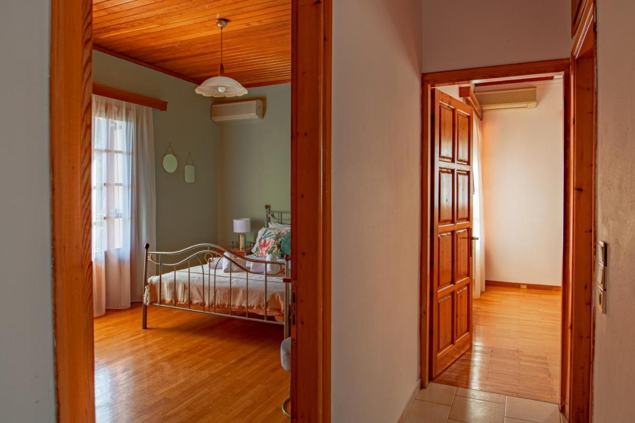 Golden Flower'S Apartment Poros  Zewnętrze zdjęcie
